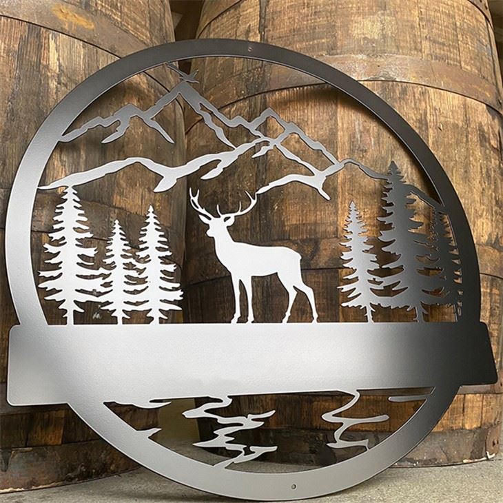 Nagy szobrok a kertbe