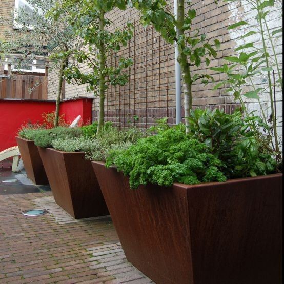 Outdoor Planter 30